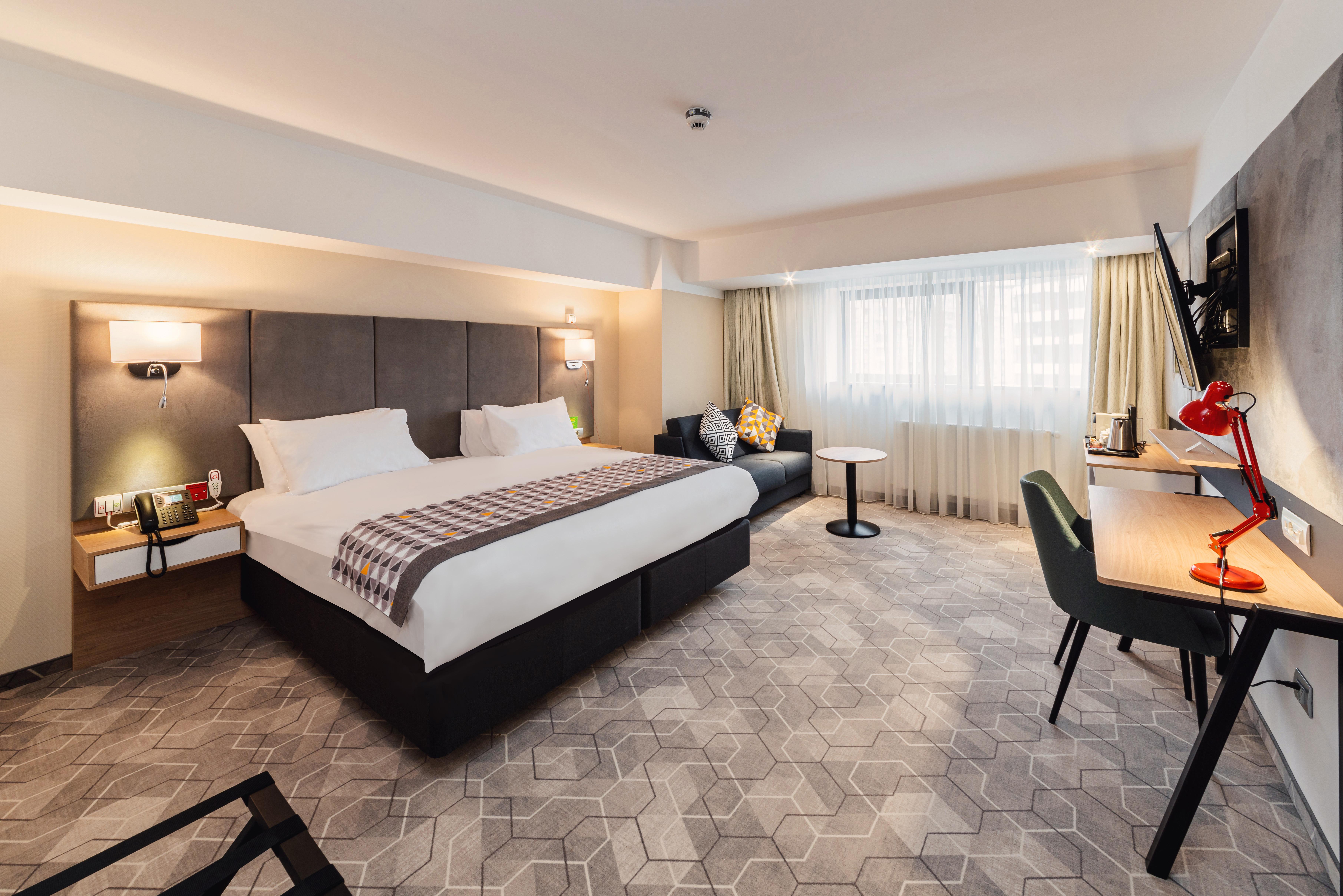 Holiday Inn Bucharest - Times, An Ihg Hotel Ngoại thất bức ảnh